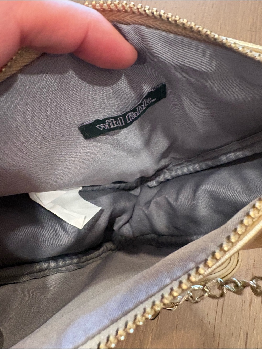 Wild Fable $15 NWOT Metallic Gold Triangle Crossbody Bag - Picture 8 of 9